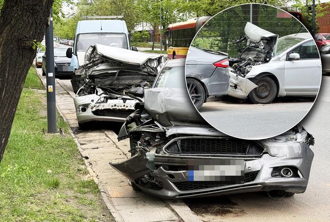 Drogowe domino w Warszawie. Dziewięć aut rozbitych. Kierowca zasnął za kierownicą?