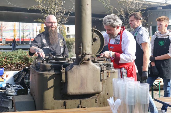 Kulinarny Ogień w Chorzowie już za nami. Wyjątkowe wydarzenie połączyło kucharzy, lekarzy i smakoszy na rynku