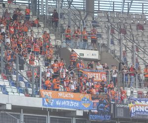 Górnik Zabrze - Termalica Nieciecza. Niesamowita atmosfera na Arenie Zabrze! Kibice Górnika dopingują swoją drużynę