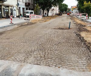 Zabytkowy bruk na Piłsudskiego w Siedlcach
