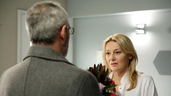 M jak miłość odc. 1504. Adam Werner (Jacek Kopczyński), Agata (Katarzyna Kwiatkowska)