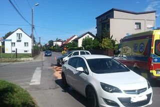 Zderzenie dwóch samochodów osobowych w Tarnowie. Jednak osoba trafiła o szpitala