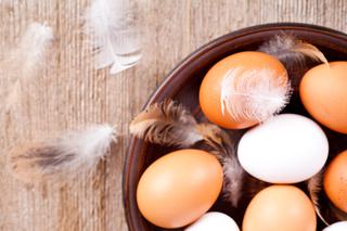 Jak rozpoznać świeże jajka?