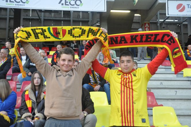 Korona Kielce - Lech Poznań. Zdjęcia kibiców na Exbud Arenie