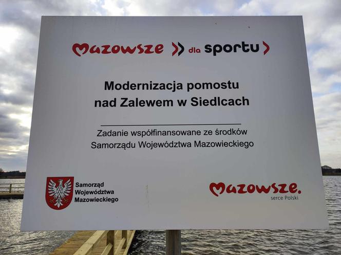 Odnowione molo nad siedleckim zalewem wygląda lepiej i jest bezpieczniejsze dla użytkowników