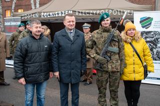 Olsztyn. Ponad 400 żołnierzy złożyło przysięgę. W uroczystości wziął udział szef MON [ZDJĘCIA]