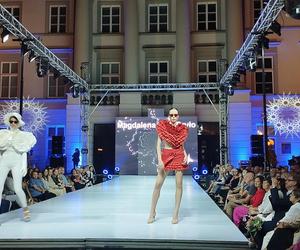 RADOM FASHION SHOW