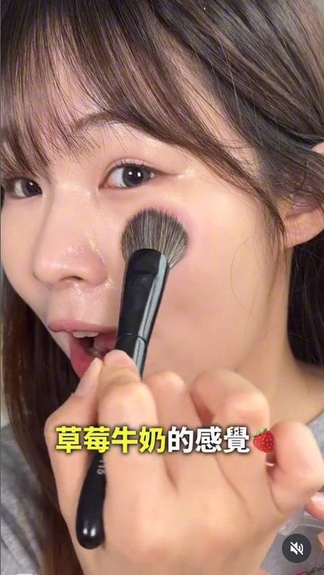 Nie żyje influencerka, która jadła kosmetyki. Miała tylko 24 lata