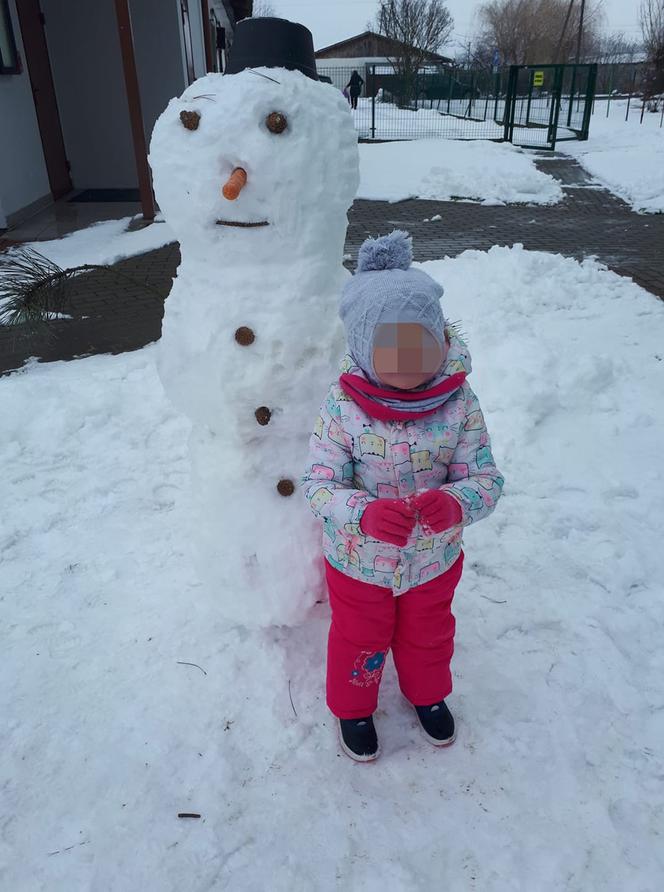 Obudziła się przy martwej mamusi