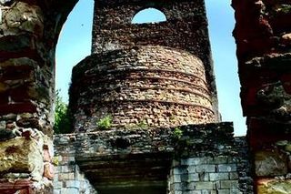 Ruiny dawnej Huty Józef w Samsonowie