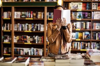 Quiz o książkach. Sprawdź, czy na pewno znasz tytuły popularnych dzieł literackich. Większość popełnia błąd już przy 4. pytaniu