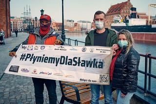 Przepłynął Wisłę na kajaku dla chorego kolegi z wojska! Finał akcji „Płyniemy dla Sławka” w Gdańsku