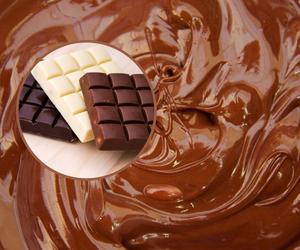 Jak rozpuścić czekoladę w kąpieli wodnej? Niezawodny sposób, który pokochały Polki