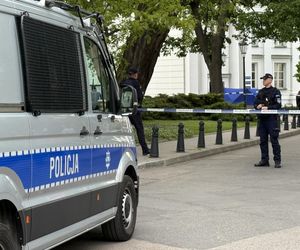 Masakra siekiera na Uniwersytecie Warszawskim. Kobieta z podciętą głową