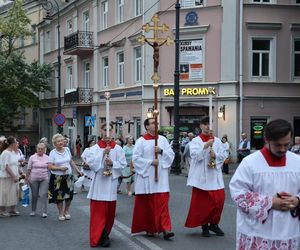 76. rocznica Cudu Lubelskiego. Procesja różańcowa w centrum Lublina