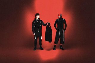 Twenty One Pilots postanowili pozwać chińskiego giganta. Chodzi o sprzedaż podrobionych produktów 