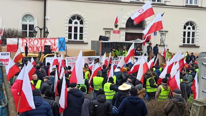 Protest rolników w woj. lubelskim. Rolnicy w Lublinie rozpoczęli przemarsz. Mamy zdjęcia!