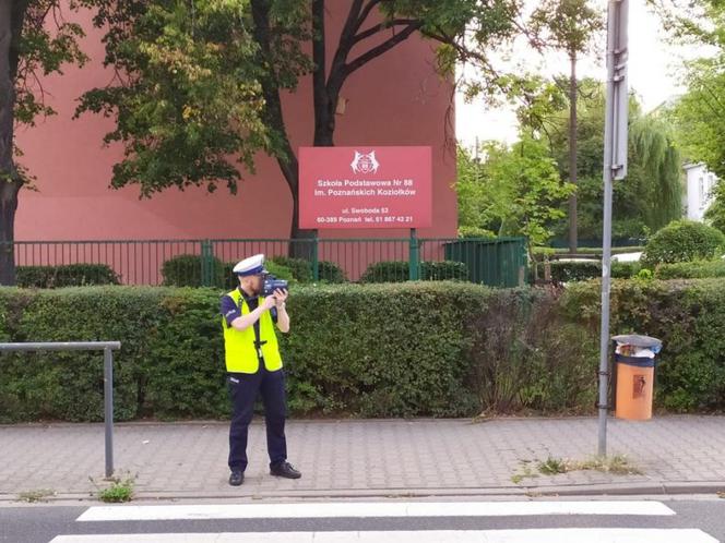 Poznańscy policjanci patrolują okolice szkół