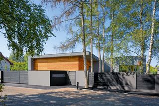 Parterowy dom na planie litery L