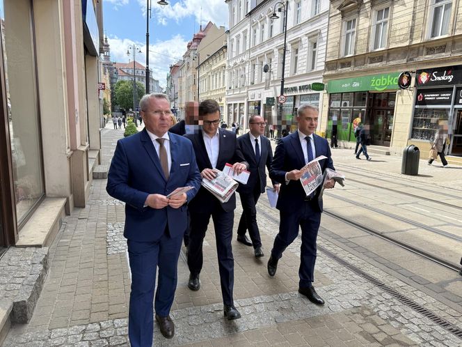 Wicepremier K. Gawkowski wspierał w Bydgoszczy Rafała Trzaskowskiego