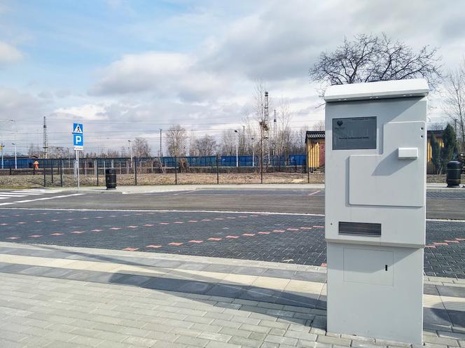 Katowice: 20 godzin bezpłatnego parkingu - wystarczy bilet na pociąg Kolei Śląskich [ZDJĘCIA, AUDIO]