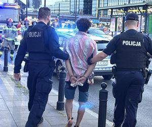 Wdrapał się na szczyt wieżowca w Warszawie