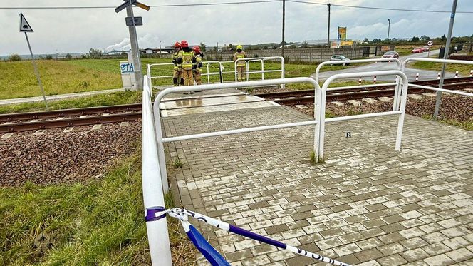 Wypadek na przejeździe kolejowym w Chorzelowie