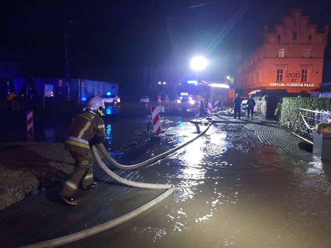 Burza w Pilchowicach. Woda zalała centrum wsi