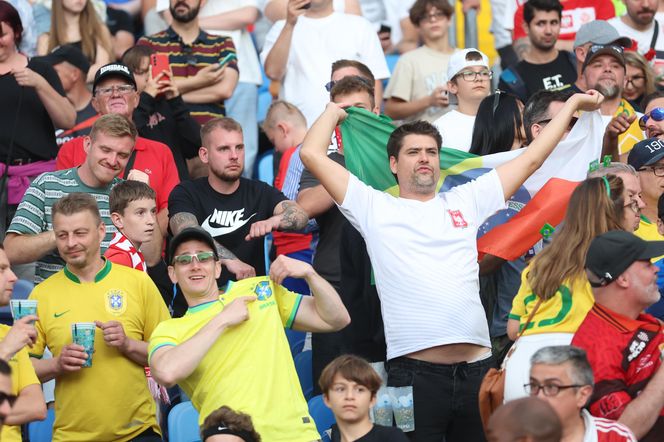 Kibice na meczu gwiazd Polska - Brazylia na Stadionie Śląskim