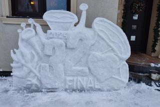 Śnieżne rzeźby DJ Larry'ego