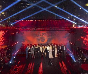 Polki podbijają premierę Stranger Things w Londynie. Sara James i Aga Grzelak na czerwonym dywanie [ZDJĘCIA]