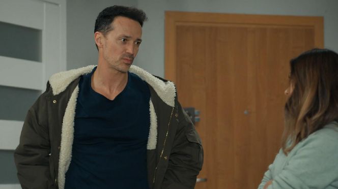 Barwy szczęścia, odcinek 3183. Mariusz (Rafał Cieszyński), Kasia (Katarzyna Glinka)