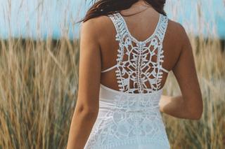 Szydełkowe detale to najmodniejszy element letnich stylizacji 