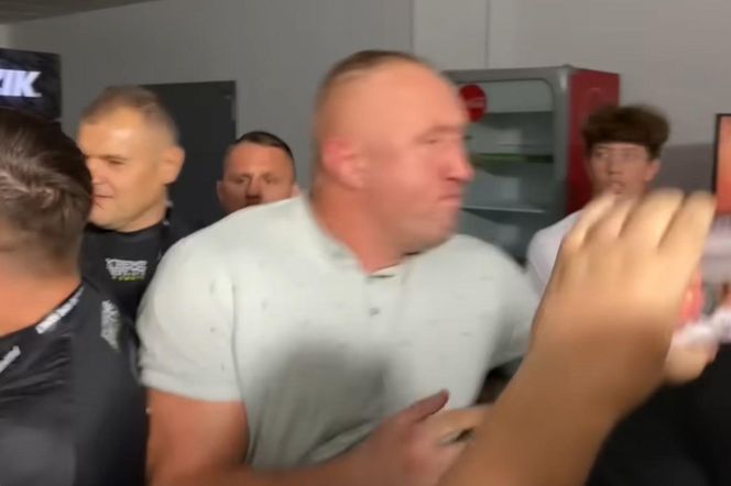 Wielka awantura za kulisami FAME. Zawodnicy rzucili się na siebie [WIDEO] 