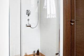 Aranżacja łazienki w drewnie - efektownie i ciepło