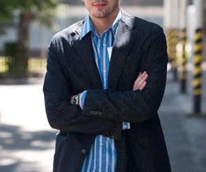 Na Wspólnej. Sebastian Petrus (Robert Jarociński) - ojciec Antosi