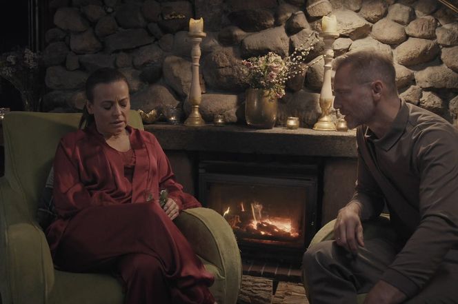 M jak miłość, odcinek 1888. Magda (Anna Mucha), Andrzej Budzyński (Krystian Wieczorek)