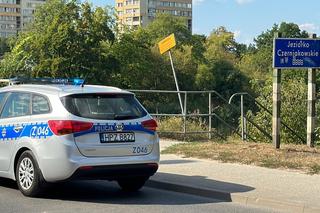 Utonął podczas próby przepłynięcia Jeziorka Czerniakowskiego. Po tragicznej śmierci służby szukają kolejnej osoby
