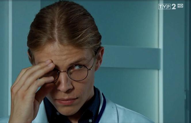 M jak miłość, odcinek 1480: Maciej Kalicki (Aleksander Kaleta)