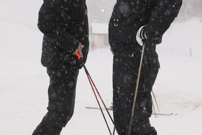 Władimir Putin i Dmitrij Miedwiediew na nartach 