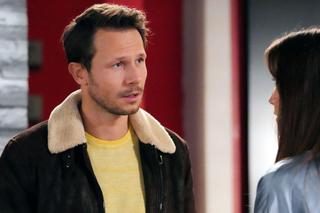 	Barwy szczęścia odc. 2998.  Franek (Mateusz Banasiuk), Regina (Kamila Kamińska)