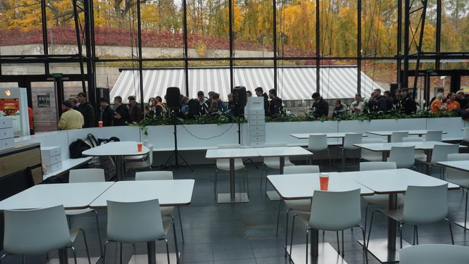 Tłumy na otwarciu Popeyes w Olsztynie. Rekordzista czekał w kolejce ponad 20 godzin