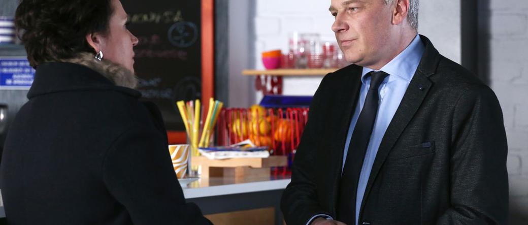 M jak miłość odc. 1135. Marysia (Małgorzata Pieńkowska), Robert Bilski (Zbigniew Stryj)