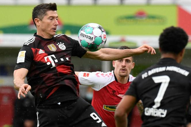 Robert Lewandowski w meczu z Freiburgiem