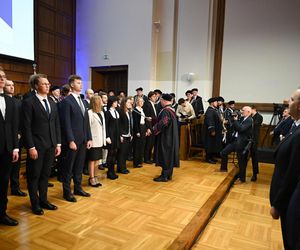 Prezydent Karol Nawrocki zadeklarował w Gdańsku, że priorytetem jest dla niego rozwój polskich technologii obronnych XXI wieku. Zapowiedział utworzenie Departamentu Technologii Przełomowych w Biurze Bezpieczeństwa Narodowego.