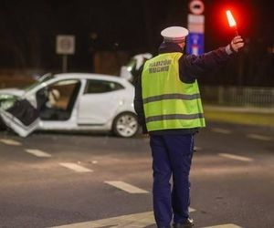 Zderzenie autobusu z osobowym renaultem