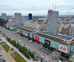 Koniec okresu próby znanego sklepu w Domach Centrum. Co dalej?