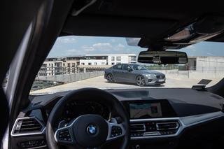 BMW 330i vs Volvo S60 T5