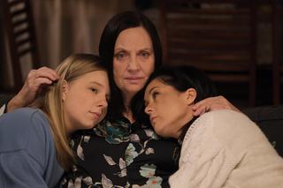 M jak miłość, odcinek 1806: Krysia (Hanna Mikuć), Kinga (Katarzyna Cichopek), Lenka (Olga Cybińska)