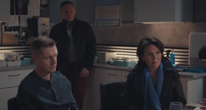 M jak miłość odc. 1876. Paweł (Rafał Mroczek), Marysia (Małgorzata Pieńkowska), Artur Rogowski (Robert Moskwa)